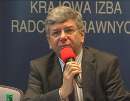 Kszta�cenie prawnik�w a wyzwania nowoczesnego rynku us�ug prawnych